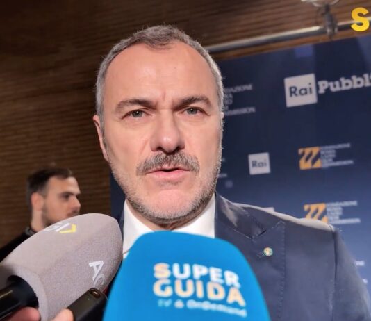 Massimiliano Gallo alla presentazione delle fiction Rai 2026: da Imma Tataranni a Vincenzo Malinconico – Intervista Video Massimiliano Gallo