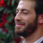 Grande Fratello 2025, chi è il quinto FINALISTA di ieri sera lunedì 15 dicembre 2025? Omer batte Domenico | Video Mediaset Omer al Grande Fratello 2025