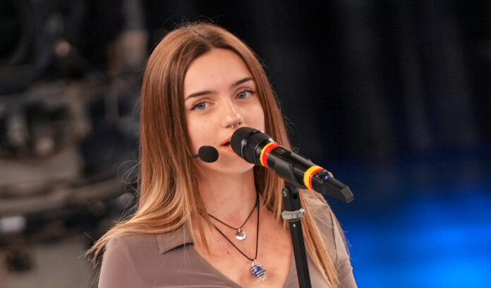 Amici 25, Flavia eliminata da Anna Pettinelli: le polemiche | Video Witty Tv Amici 25 eliminata Flavia