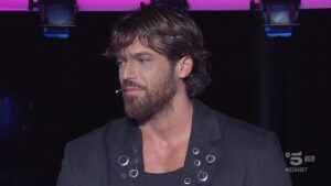 Can Yaman a C'è Posta per te 2026: la dolce sorpresa a nonna Fina | Video Mediaset