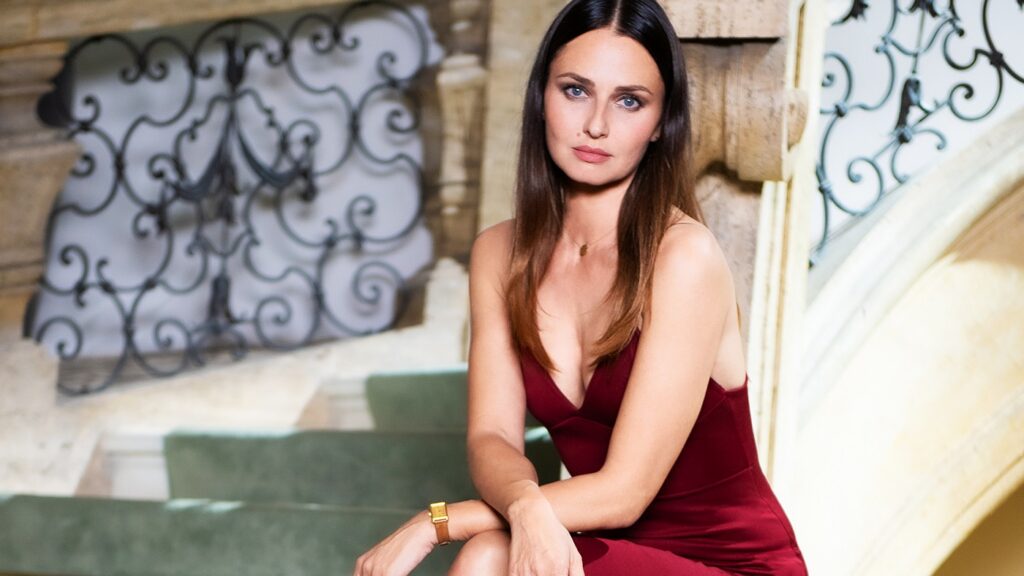 ANNA SAFRONCIK
