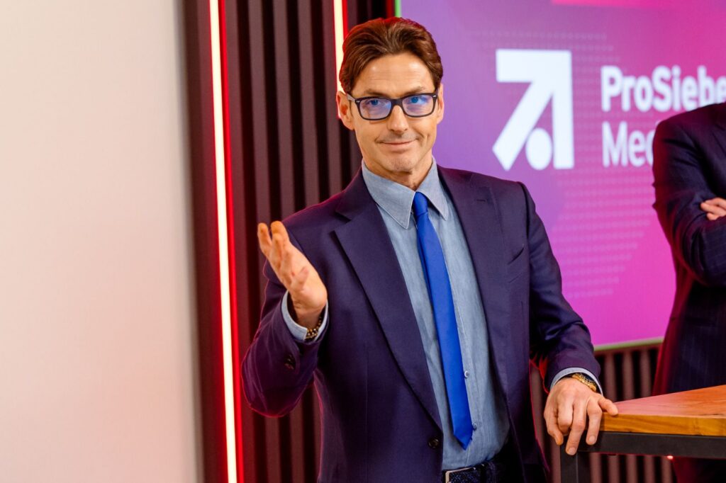 Pier Silvio Berlusconi ha fatto visita a sorpresa nella sede di Prosiebensat.1