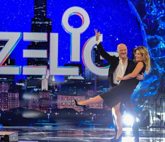 Zelig 30 torna su Canale 5: quando in tv, cast e conduttori dell’edizione straordinaria Zelig 30 vanessa incontrada e claudio bisio