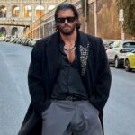 Can Yaman su Instagram rompe il silenzio e parla all’Italia: “Vi voglio bene, ma così mi ferite” can yaman instagram