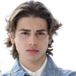 “Mare Fuori 6”, intervista esclusiva a Manuele Velo: “Tommaso continuerà ad avere un senso di colpa, tra lui e Rosa ci saranno sviluppi. Non ho vissuto bene l’ondata di popolarità, non sono uscito di casa per un mese e mezzo” Manuele-Velo