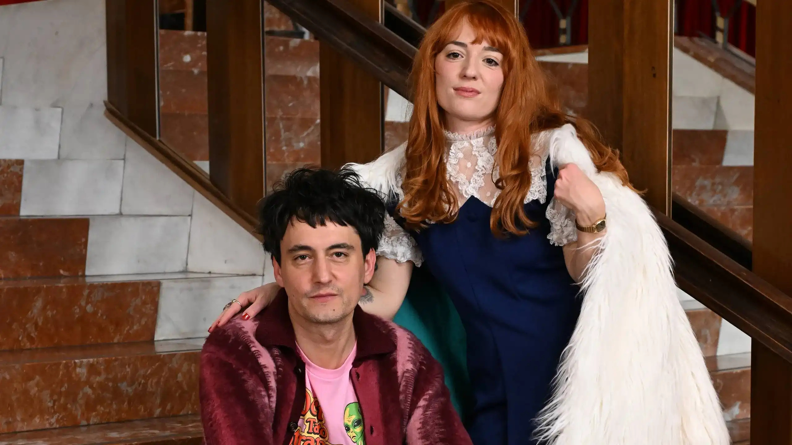 La felicità e basta di Maria Antonietta e Colombre – Il testo e il significato della canzone di Sanremo 2026 La felicità e basta di Maria Antonietta e Colombre – Il testo e il significato della canzone di Sanremo 2026