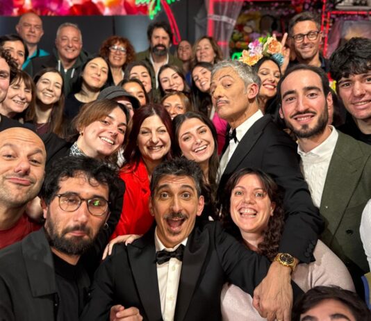 A “La Pennicanza” Sanremo parte prima: Carlo Conti a sorpresa da Fiorello e Biggio nel giorno della prima serata carlo conti fiorello pennicanza