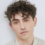 Michele Bravi a Sanremo 2026 con “Prima o Poi”: “È un brano nato per il palco, non per la classifica. Il festival è un gratta e vinci, ma io sono sereno” michele bravi