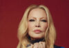 Patty Pravo canta “Opera” – Il testo e il significato della canzone di Sanremo 2026 Patty Pravo