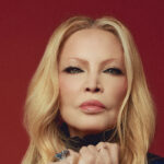 Patty Pravo canta “Opera” – Il testo e il significato della canzone di Sanremo 2026 Patty Pravo