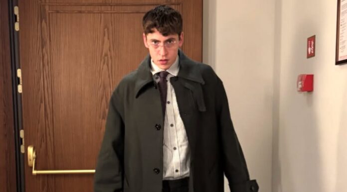 tredici pietro uomo che cade sanremo 2026 tredici pietro uomo che cade sanremo 2026