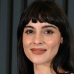 “Uno sbirro in Appennino”, intervista esclusiva a Chiara Celotto: “Amaranta porta dentro di sé un dolore profondo, interpretarla è stato complesso. Condivido con il mio personaggio una forte determinazione” Chiara Celotto