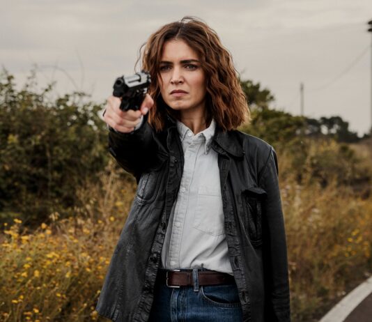 “Vanina 2”, intervista esclusiva a Giusy Buscemi: “Vanina si troverà divisa tra Paolo e Manfredi. Se non ci fosse stata Miss Italia non sarei qui oggi. Ballando con le Stelle? Non escludo mai nulla” Vanina 2