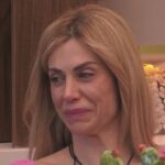 Grande Fratello Vip 2026, il doloroso racconto di Paola Caruso sul figlio: “sono qui perchè mi servono i soldi per operarlo” | Video Mediaset Paola Caruso al Grande Fratello Vip 2026