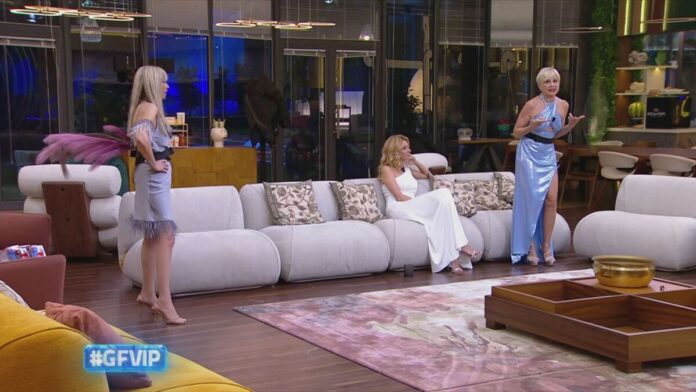 Antonella Elia, Adriana Volpe e Alessandra Mussolini al Grande Fratello Vip 2026