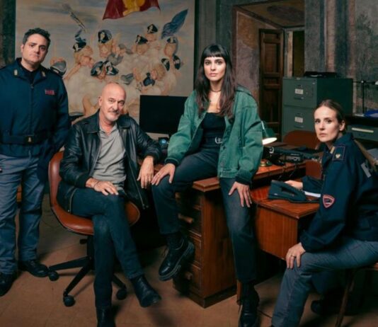 ‘Uno sbirro in Appennino’ con Claudio Bisio: cast, trama e quando in tv uno sbirro in appennino