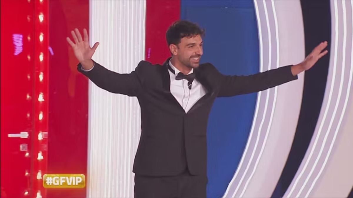 raimondo todaro terzo al gf mi aspettavo di uscire dopo due giorni io stratega la mussolini non ha capito nulla con la manzini 232 amicizia mi piacerebbe tornare ad amici intervista esclusiva da Superguidatv.it raimondo todaro terzo al gf mi aspettavo di uscire dopo due giorni io stratega la mussolini non ha capito nulla con la manzini 232 amicizia mi piacerebbe tornare ad amici intervista esclusiva