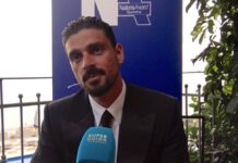 Michele Morrone ai Nations Award di Taormina: “Dopo Maserati sogno di lavorare con Paolo Sorrentino e Matteo Garrone” – Intervista Michele Morrone