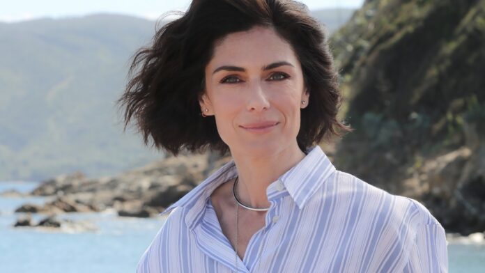 Anna Valle