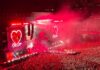 Max Pezzali fa tornare il Maradona agli anni ’90: il Festival di Max tra emozioni, half time con single cam e ricordi concerto max pezzali maradona