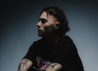 HAL QUARTIÈR pubblica il suo primo album “Mentre Napoli Dorme”: “Non ho avuto una vita semplice e non me la sono nemmeno semplificata. Ho fatto una marea di sciocchezze, di cui non vado fiero. Sanremo? Chi dice di non sognarlo sta dicendo una bugia” – Intervista hal quartier