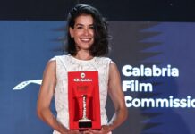 Giulia Michelini al Magna Graecia Film Festival accende la possibilità di un ritorno di Squadra Antimafia e Rosy Abate: “Il pensiero di tornare sul set c’è” – Intervista Giulia Michelini