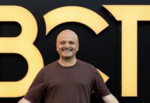 Peppe Iodice al BCT Festival: “Se incontrassi oggi Teo Mammucari lo abbraccerei e gli augurerei il meglio. Stefano De Martino a Sanremo? La scelta più lungimirante dello spettacolo italiano” peppe iodice foto Antonio Guastafierro