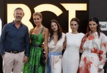 Rocco Siffredi e il cast del film “Blue” al BCT Festival: «Stiamo crescendo una generazione di pornostar senza spiegare i rischi. Il problema non è il p*rno, ma l’illusione dei guadagni facili online» Rocco siffredi cast film Blue ph Antonio Guastafierro