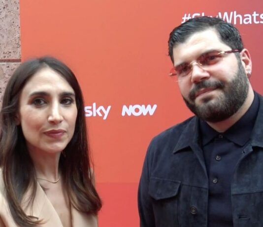 Silvia D’Amico e Salvatore Esposito presentano Piedone 2: “Azione, emozioni e una Napoli sempre protagonista” Silvia D’Amico e Salvatore Esposito