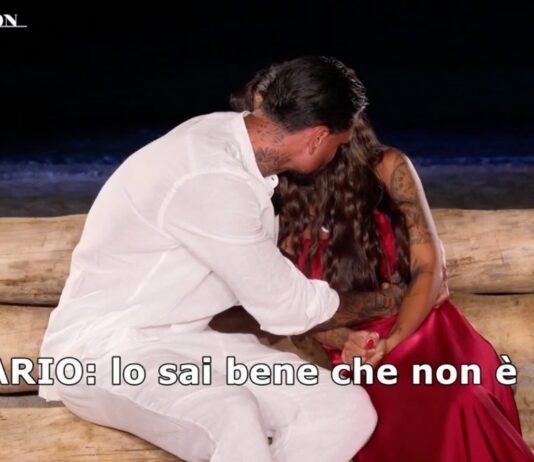 Temptation Island, Alessandra lascia Rosario al falò di confronto: “Voglio pensare a me stessa” | Video Witty tv alessandra lascia rosario