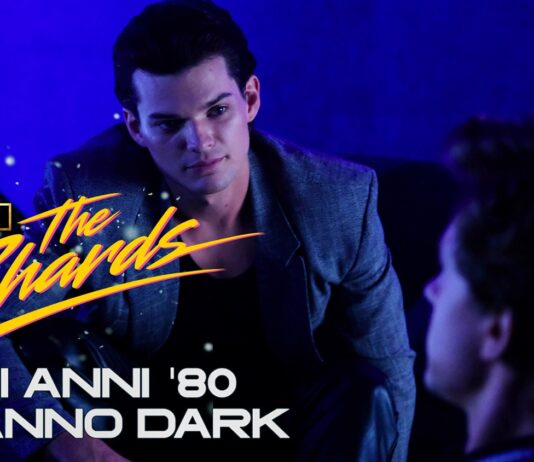 The Shards, gli scintillanti anni ’80 si fanno dark nella nuova serie thriller di Disney Plus: recensione The shards