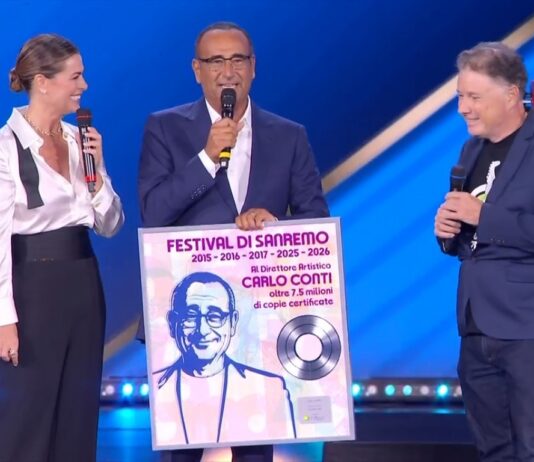 Sanremo: riconoscimento speciale a Carlo Conti ai BYD Music Awards Carlo Conti ai BYD Music Awards