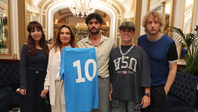 Carolina Fanelli, Lina Sastri, Erasmo Genzini, Ivan Granatino, Phil Mer in Numero 10 Carolina Fanelli, Lina Sastri, Erasmo Genzini, Ivan Granatino, Phil Mer in Numero 10