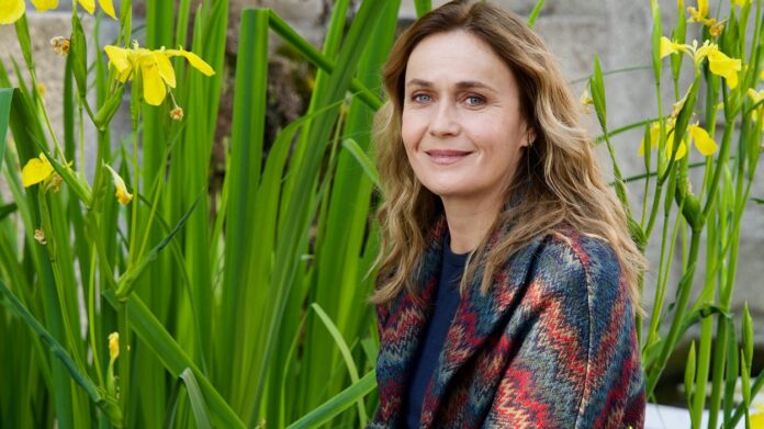 LUCIA MASCINO (ANTONIA SALZANO) LUCIA MASCINO (ANTONIA SALZANO)