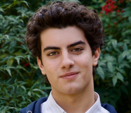 “Il mio nome è Carlo”, intervista a Samuele Carrino: “Da Carlo Acutis la lezione che i social possono essere usati per fare del bene. Ora sogno un film d’azione” Samuele Carrino - Carlo Acutis