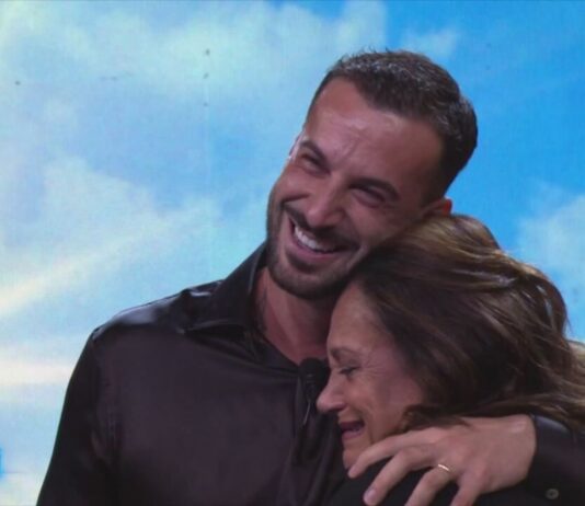 Grande Fratello Vip 2026, il confronto tra Megan e Andreas: «siamo molto diversi» | Video Mediaset Andreas Muller al GF VIP 2026