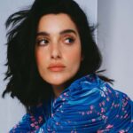 Levante presenta il nuovo album: “Ho capito perché facevo fallire l’amore. La mia sfida? Distruggere l’ego. Il mio Paese? Io sono un po’ in imbarazzo” – Intervista LEVANTE