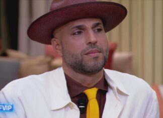 Grande Fratello Vip 2026, chi è uscito ieri sera lunedì 19 ottobre? | Video Mediaset Jonathan al Grande Fratello Vip 2026