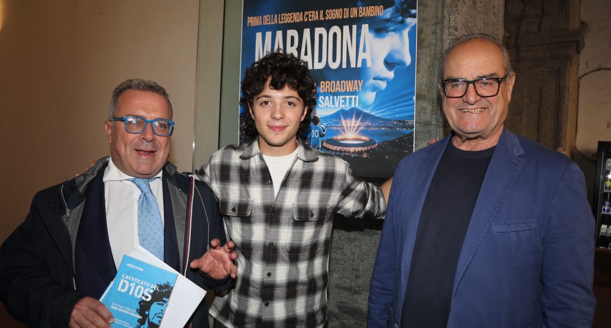 lorenzo salvetti nei panni di diego maradona arriva il musical 8216maradona el diego8217 quando in tourn233e e cast da Superguidatv.it lorenzo salvetti nei panni di diego maradona arriva il musical 8216maradona el diego8217 quando in tourn233e e cast