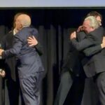 Nord Sud Ovest Est, Max Pezzali e Mauro Repetto a sorpresa sul palco: “Una psicoterapia di gruppo” max pezzali e repetto