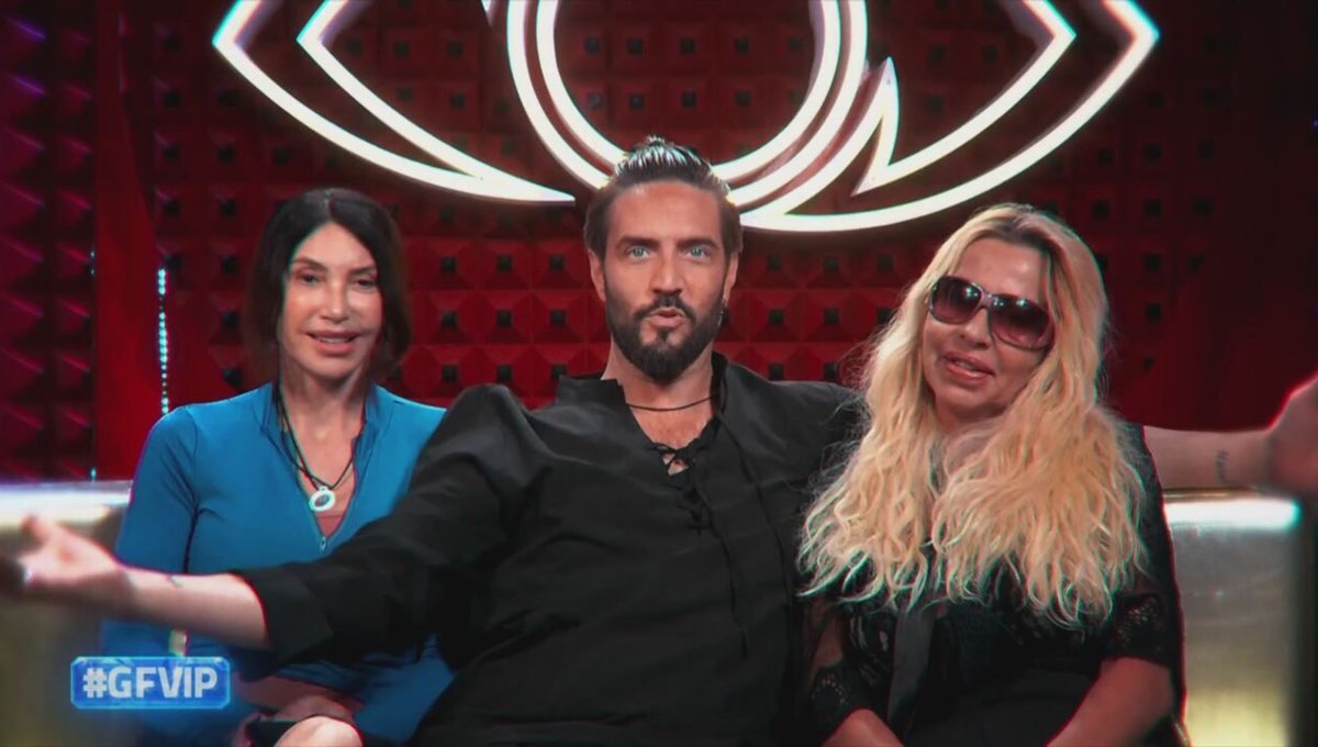 grande fratello vip 2026 valeria marini carmen di pietro e alex belli contro la casa video mediaset da Superguidatv.it grande fratello vip 2026 valeria marini carmen di pietro e alex belli contro la casa video mediaset